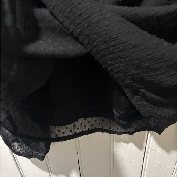 💕3/$25💕 Vero Moda Black Blouse - Picture 4 of 6